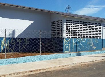 Dias após a inauguração, prédio da Academia de Saúde do Bairro Zupardo é pichado