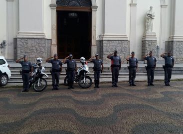 Policiais de Itatiba e Jundiaí prestam homenagem ao SD PM Erick, morto em ataque