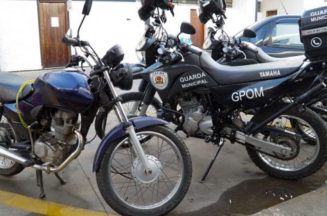 GPOM apreende dois adolescentes e recupera moto furtada em Itatiba